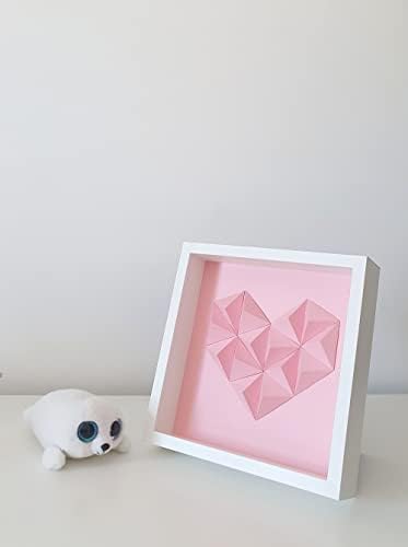 Arte da parede do coração para berçário quarto de bebê com origami feito à mão exibido em uma moldura branca mdf armação de amor