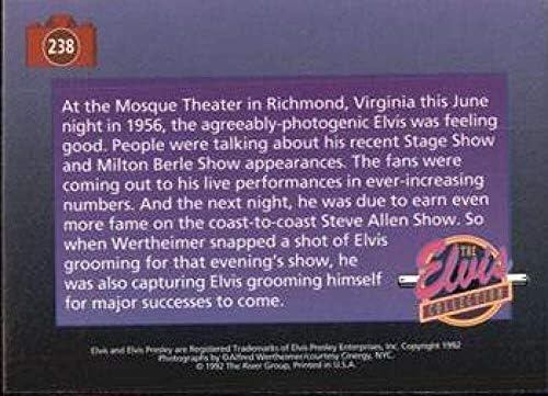 1992 The River Group The Elvis Collection Nonsport #238 no teatro Mosque em Richmond/Virginia Official Standard Tamiding Card, representando o rei